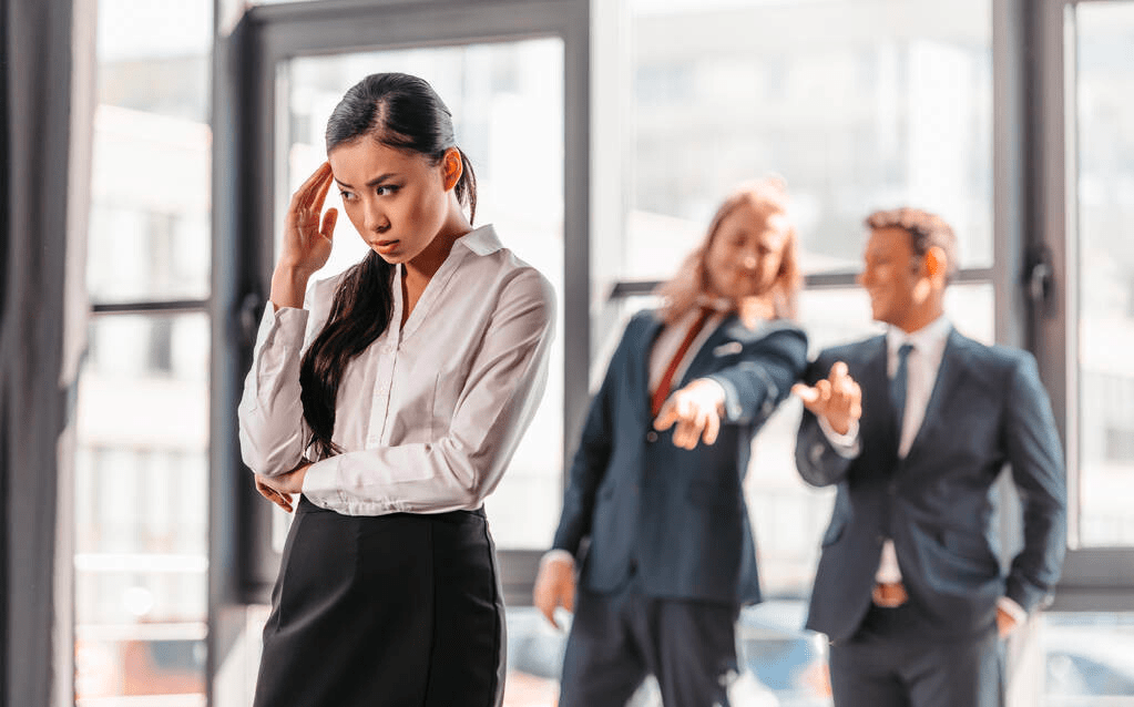 职场有些人看起来很友善，却总是经常独行一人，究竟为什么