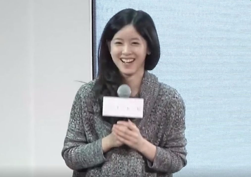 漂亮|章泽天素颜真不漂亮,但能大方面对镜头,就看得出她很自信!