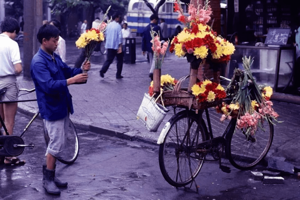 80年代的怀旧老照片,你能寻找出丝丝的回忆吗?