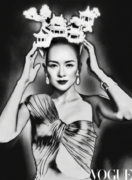 金九|章子怡再拿金九封面,戴5亿珠宝扮女神