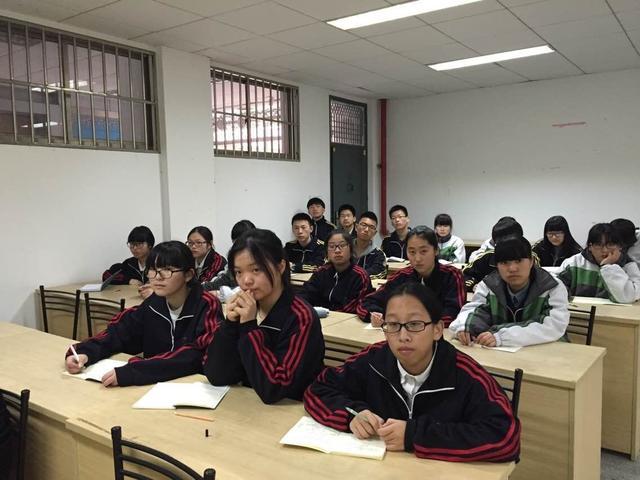 工作|最好的答案在这里我为什么一定要劝你去北上广读大学