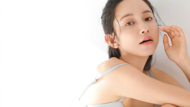 网红张大奕工作太拼导致憔悴？本尊晒保养品，