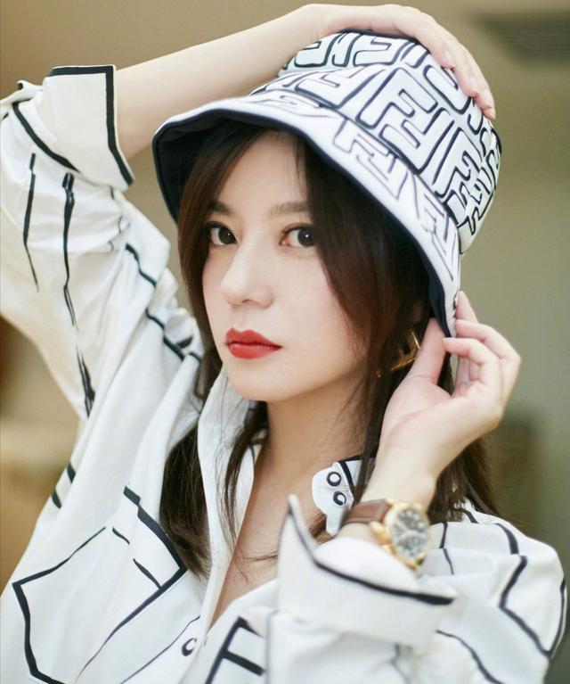李小龙|现代李小龙正式警告鹿晗:必须好好对待关晓彤,不然收拾你