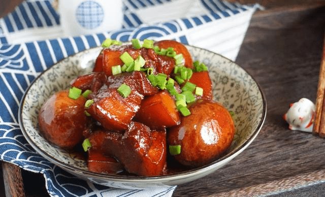 咋做红烧肉又烂又好吃 41f4ae306bfb47e4ad18fd6305b57a65.png