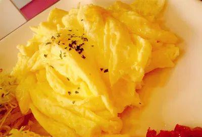 如何制作泡椒鸡蛋 22eac1b388a54f3aa2861c74f3a154bf.jpeg