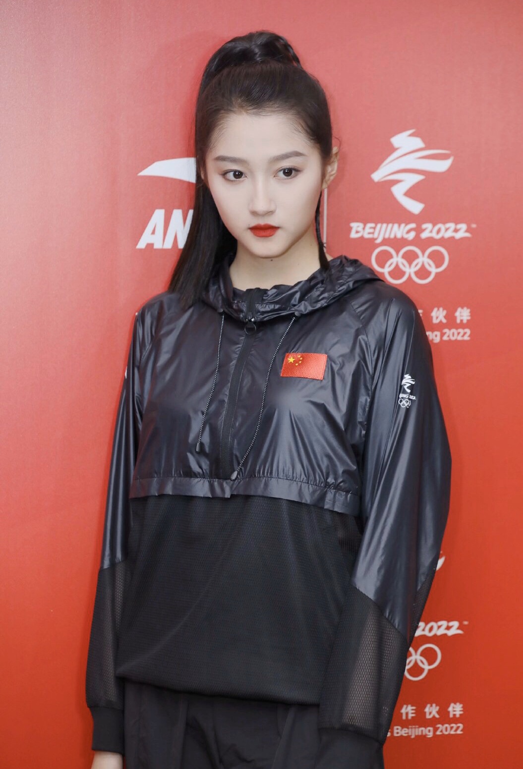 造型|这气场绝了!减龄又帅气十足的高马尾发型,让你在夏日更加闪亮