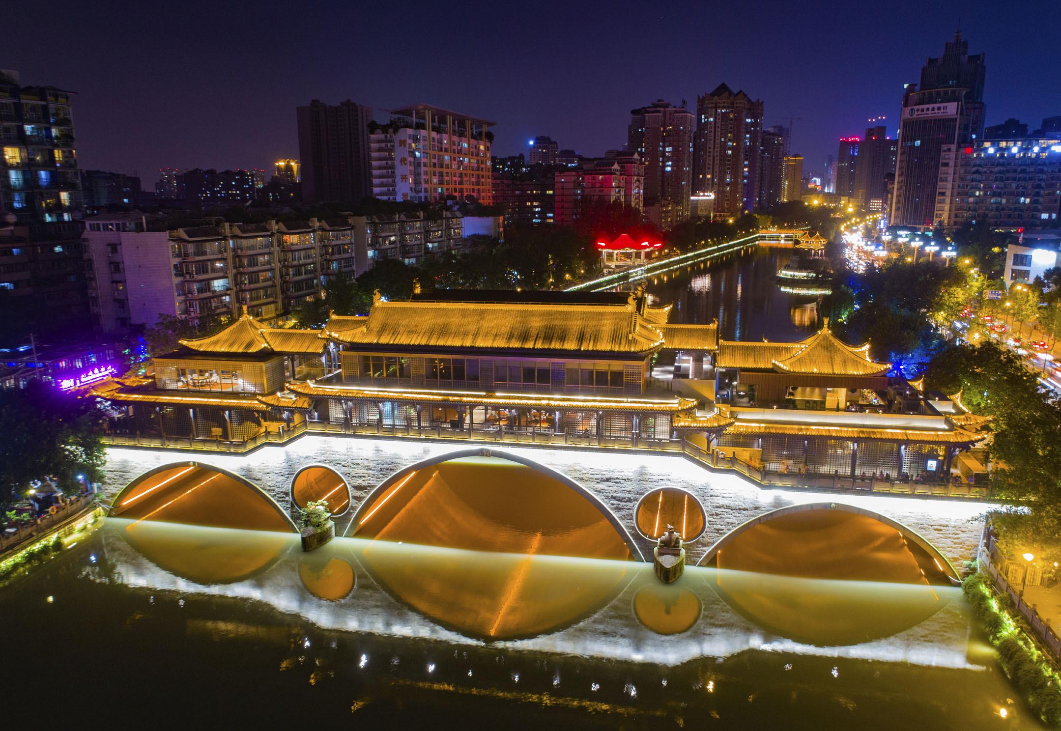 西安gdp低房价高的城市_西安房价图(2)