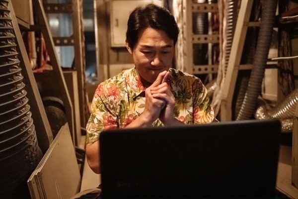 黑帮专业户朴成雄转型演喜剧 综艺反差萌圈粉