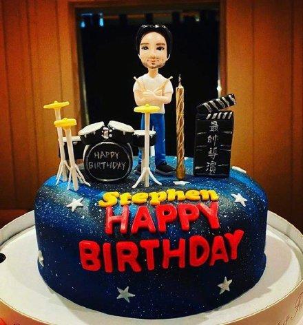 舒淇为冯德伦庆生,46岁冯德伦亲自下厨秀恩爱,