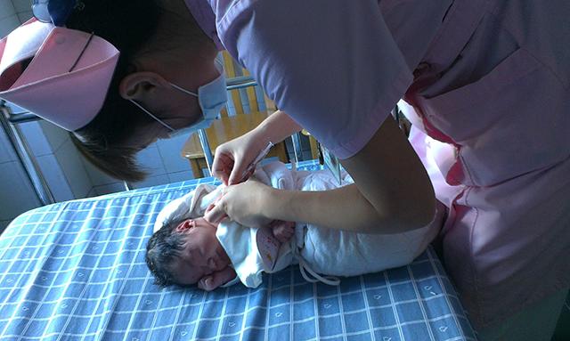 宝宝|这三个打针“搞笑”场面，你见过吗？打预防针是宝宝的“噩梦”