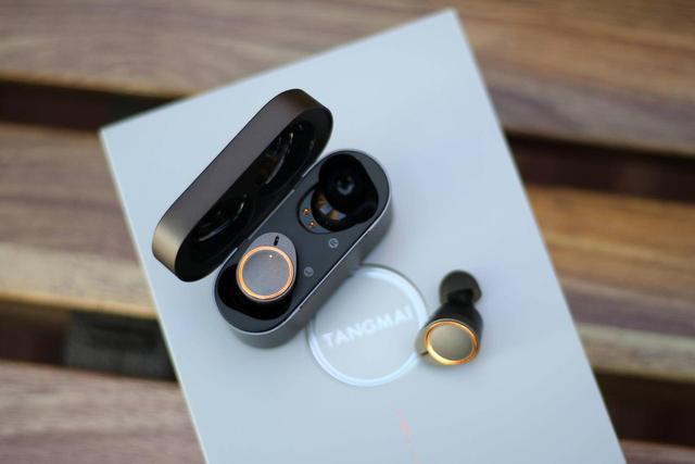 测评盘点|国产这款真无线蓝牙耳机火了，号称耳机界的小米，这性价比简直..