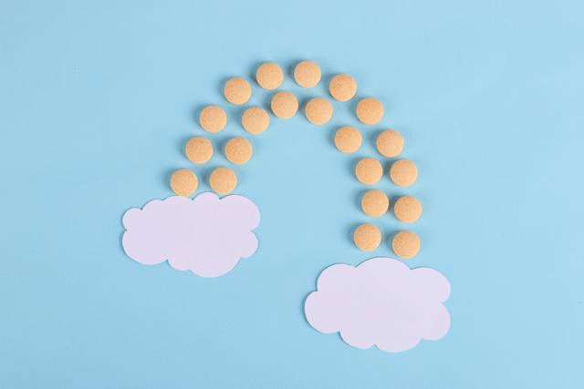 孩子|若有3个表现，说明脾胃已损，停止你的“最后一口”！宝宝吃饭时