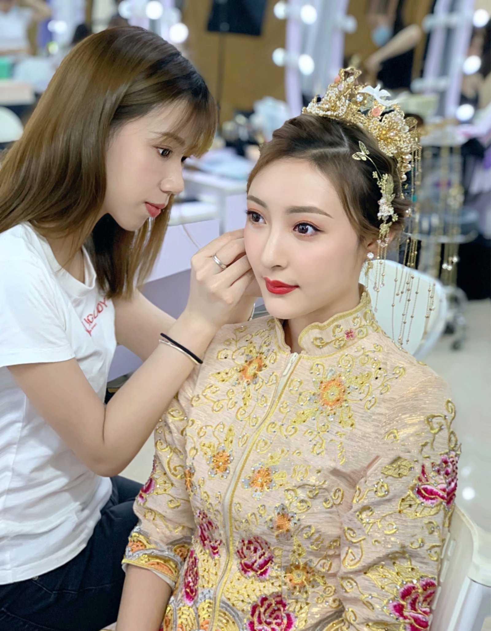 见闻记录|为什么学美容美发要去新好代学校，而不是在店里做学徒？