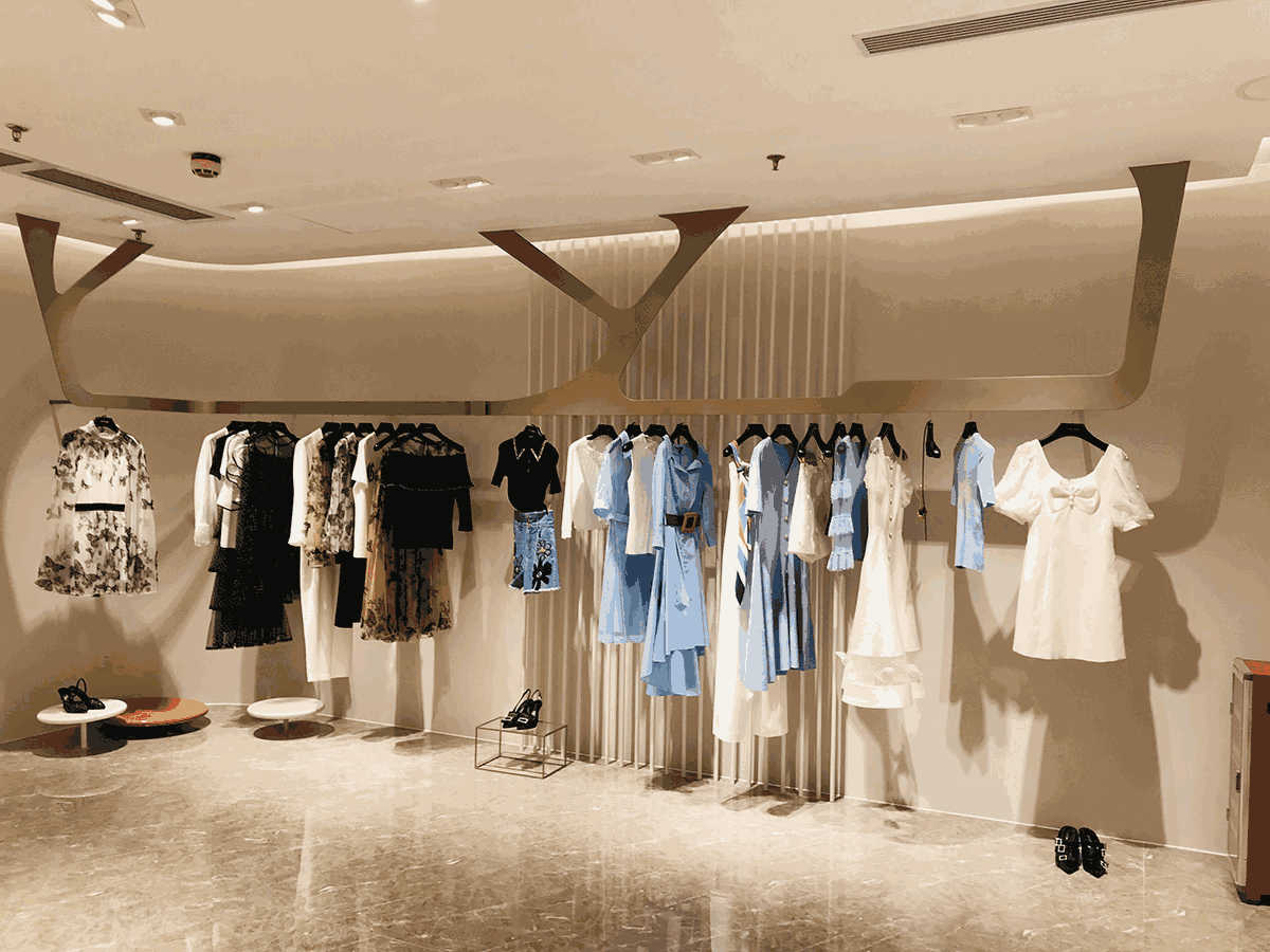 服饰店铺图片 2d8aa82fd225467585f115525f2c17e3.jpeg