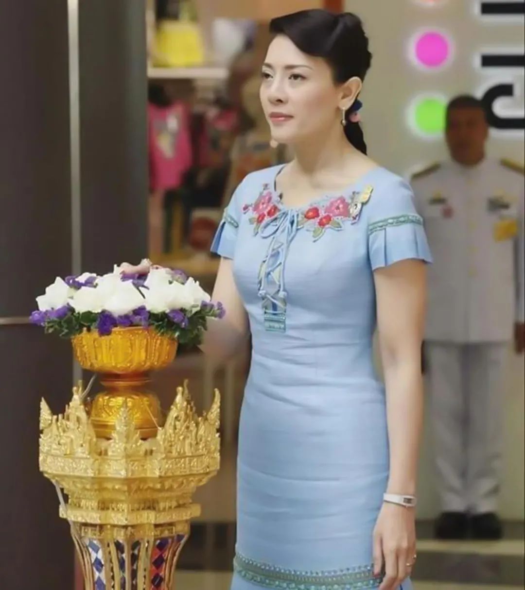 不算数|王室也能“打白条”，白纸黑字都不算数，西拉米签字后音信杳无