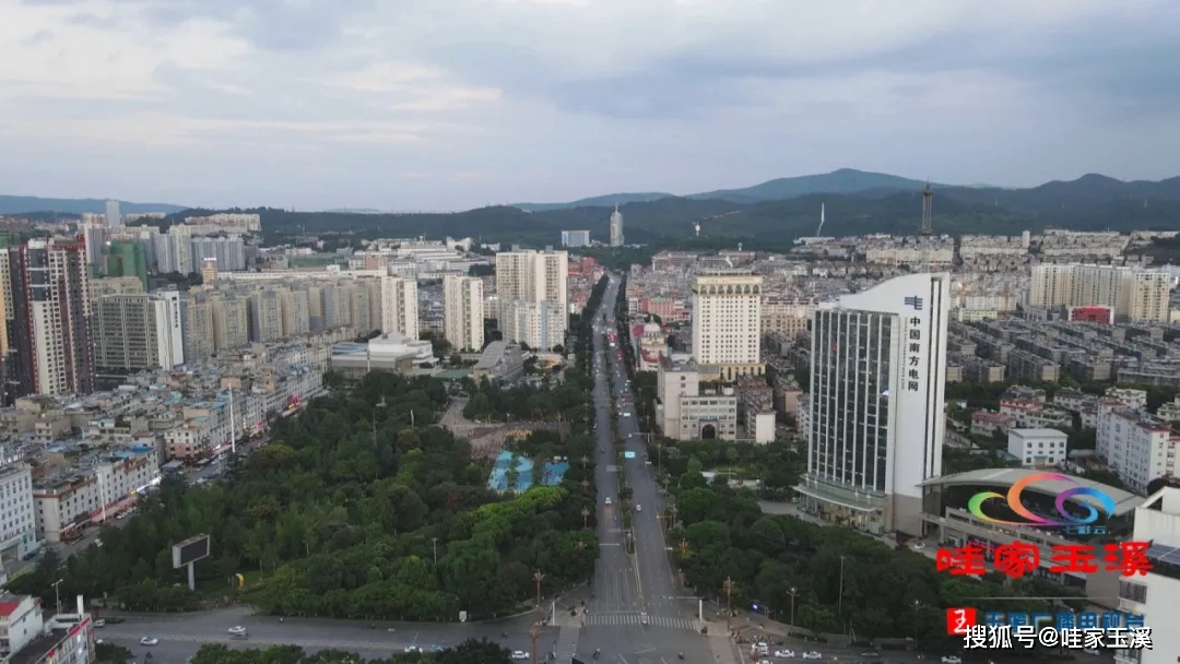 华宁县人口_华宁县示范小学