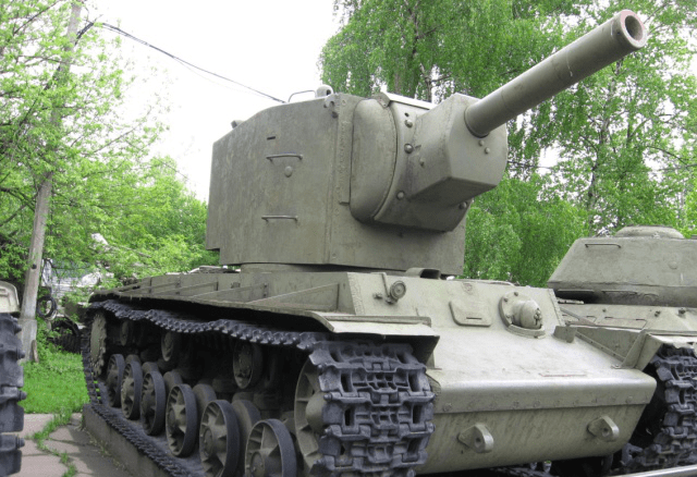 苏联kv-2重坦太"强",德国人给它起了个俄国移动厕所的