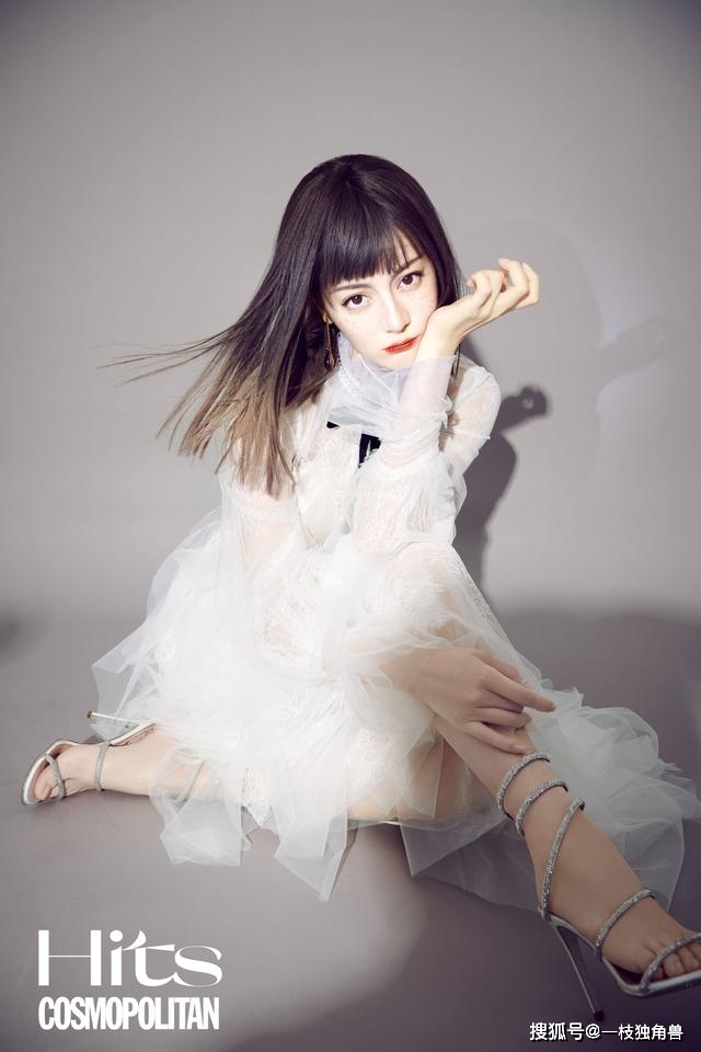 网友|迪丽热巴近期造型也太绝了吧？网友：甜美与美艳切换自如