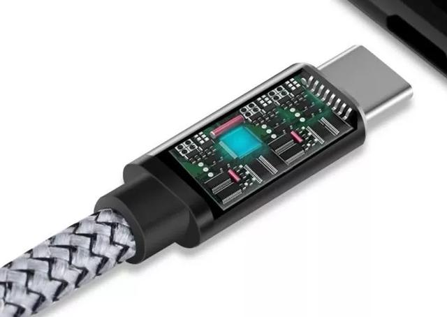 充电|OPPO还没发售的饼干充电头，能做到50W快充吗？