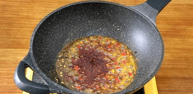 水煮肉片的肉怎么洗 ec14b9ba28284cc69e0bb1c0d702ffdf.png