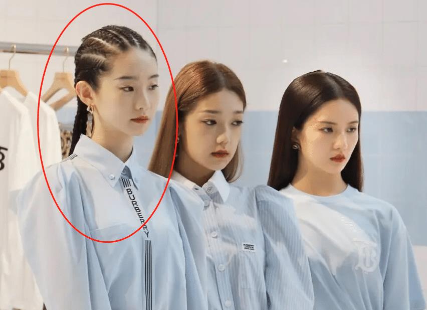 硬糖少女活动生图张艺凡对比刘些宁的侧脸谁还会说她长相寡淡