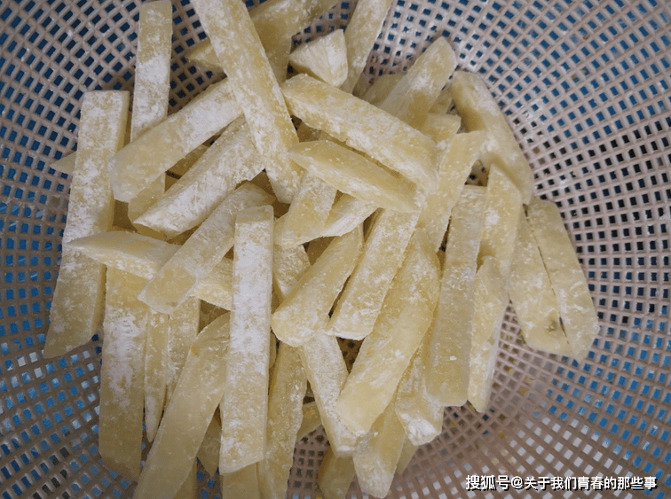 薯条怎么做不用淀粉油炸 51e92a2788644c88a373b73684286e5e.png