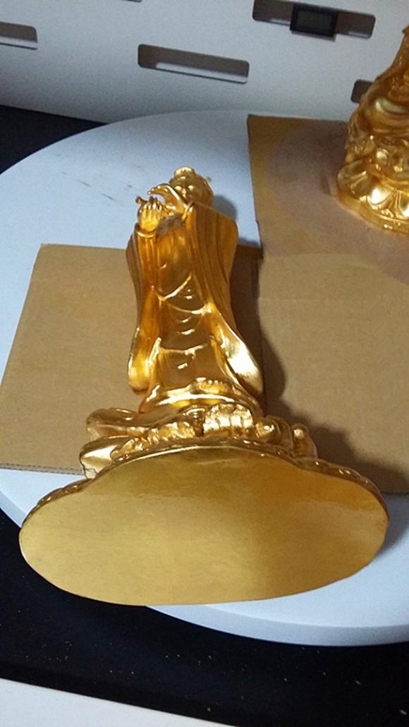 佛像贴金与佛像镀金的工艺区别和如何分辨黄金含量高低的方法