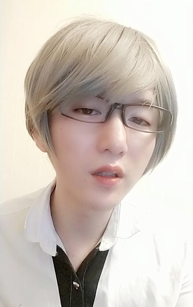 质疑|原创网友质疑著名作家是人妖跟一龙关系不一般，一龙：我跟他没关系