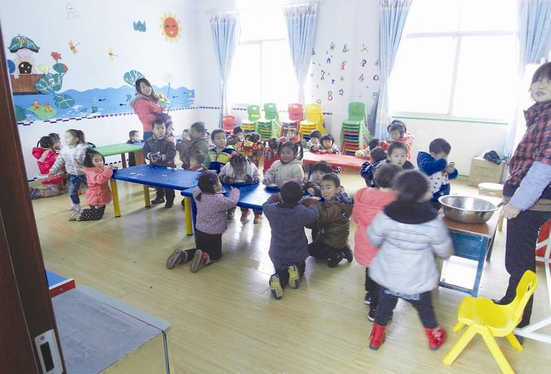 孙女上幼儿园，爷爷每天“无故消失”，得知真相后，妈妈热泪盈眶