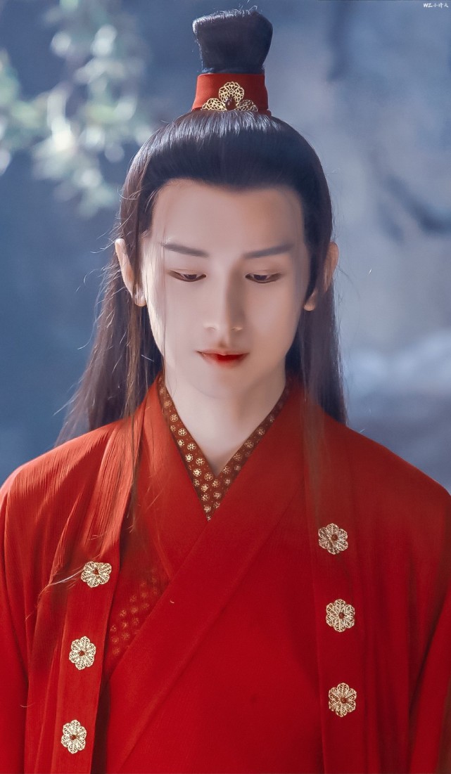 年龄|原创《琉璃》剧组太神奇，主演看上去都很年轻，真实年龄却让人猜不出