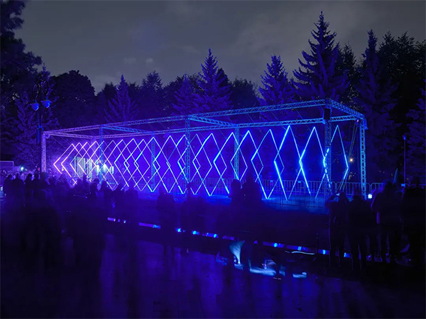 夜游经济大趋势下,文旅灯光成为新型商业模式-搜狐大视野-搜狐新闻