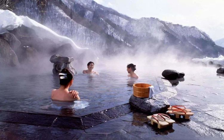 原创日本泡温泉要遵守“三条规定”，女游客直呼：无法接受最后一条！
