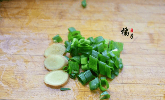 鸡爪怎么煮比较糯 fa52f3d9409241a3919012562d9075f3.png