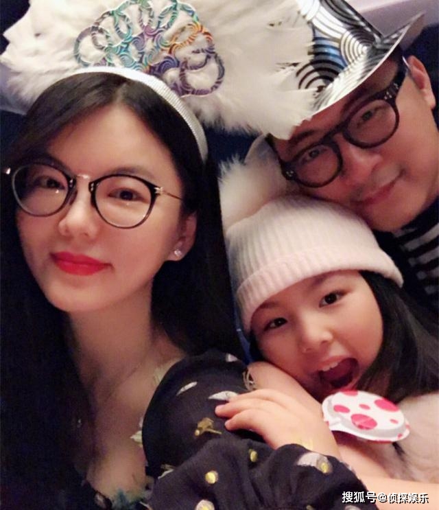 王岳伦道歉后李湘首更动态，晒家中新成员却只