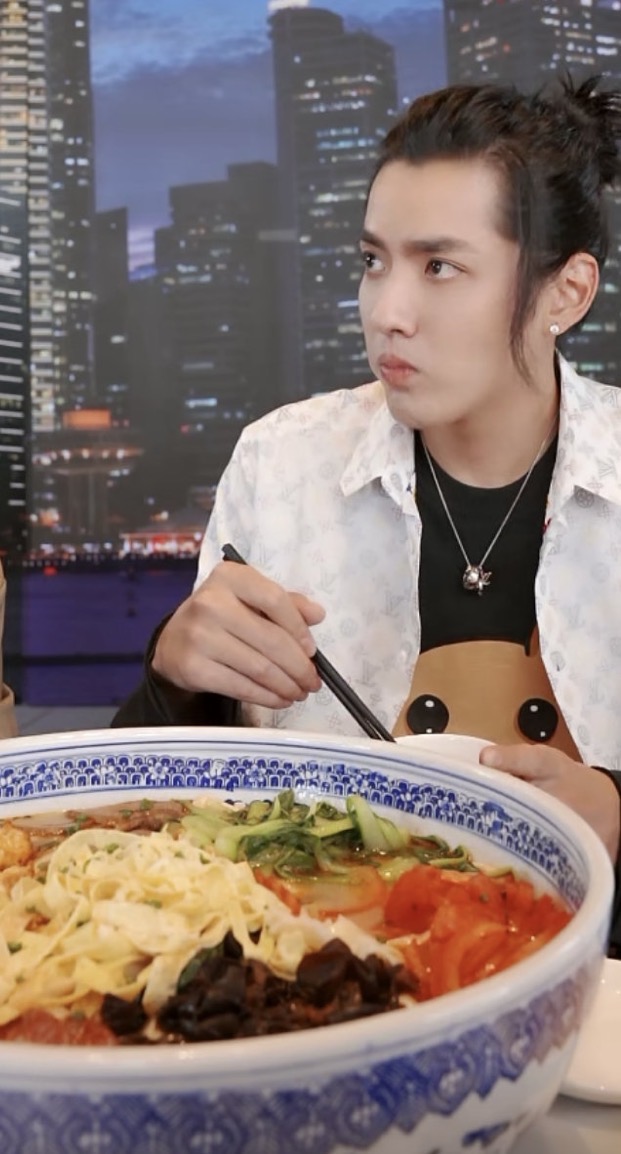 原创让王诗龄点赞爸爸出轨新闻？这是我见过最差的一次危机公关