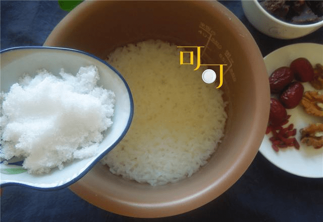 电饭煲能煮糯米么 6cafa9a36d3f4274a8ca3cdf6bf50080.png