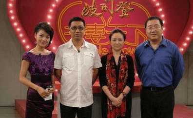 原创62岁的刘莉莉，女儿长相漂亮，老公比她还要小4岁