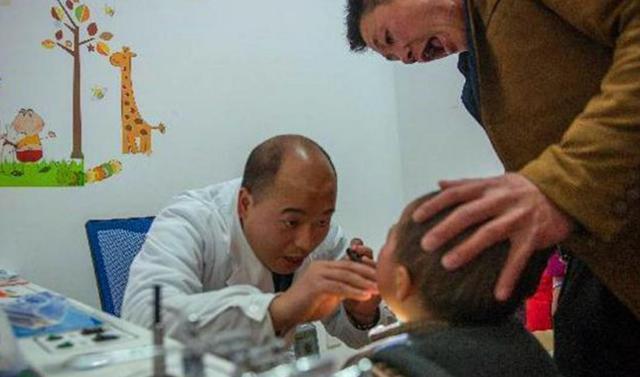 元凶|元凶并不是糖，而是家长的无知！3岁孩子满口“小黑牙”
