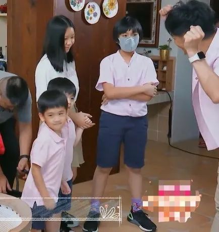 林志颖|原创10岁kimi近照曝光，发型不变惊现大小眼，个子飞窜变小胖墩