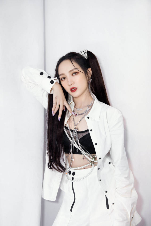 节目|原创网传《浪姐》成团名单,看到孟佳后,大家就放心了