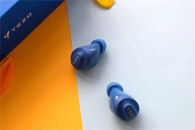 耳机|又一时尚单品来袭!TEZO无线蓝牙耳机轻若无物,畅享好音乐