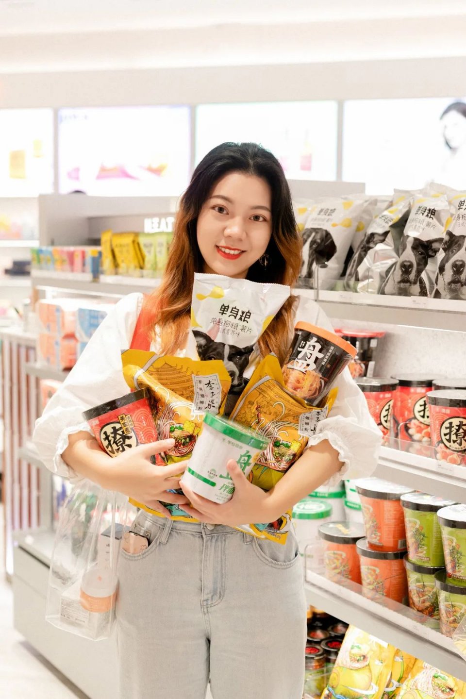 all|壹方城惊现李佳琦仓库，人气美妆百元all in…