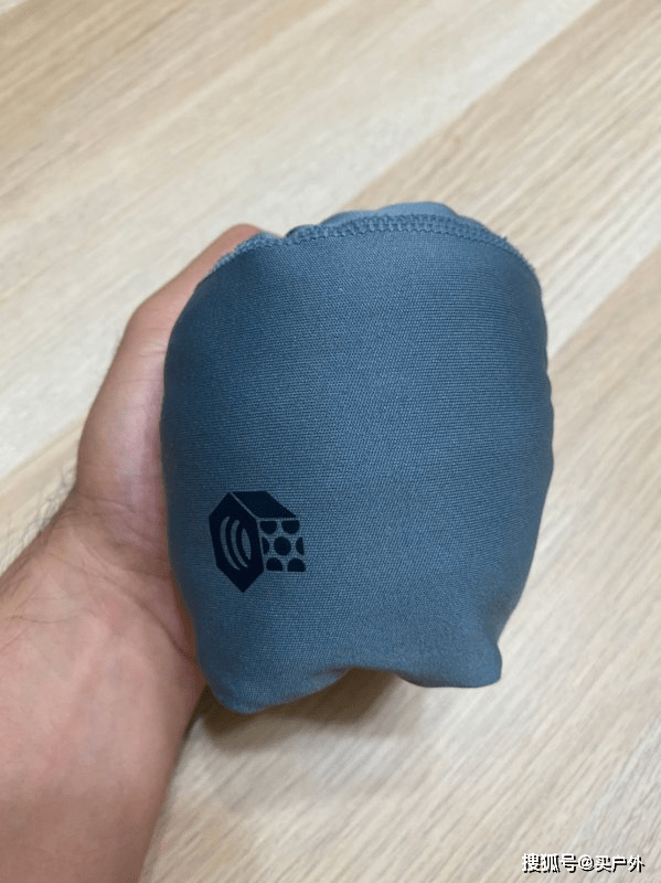 测评|山浩Mountain Hardwear短袖T恤测评,穿着速干又舒适