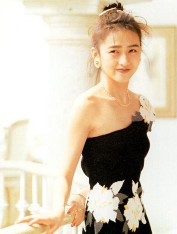 阿姨|工藤静香也“进厂重修”？老阿姨模样恢复，难怪会木村拓哉不离不弃