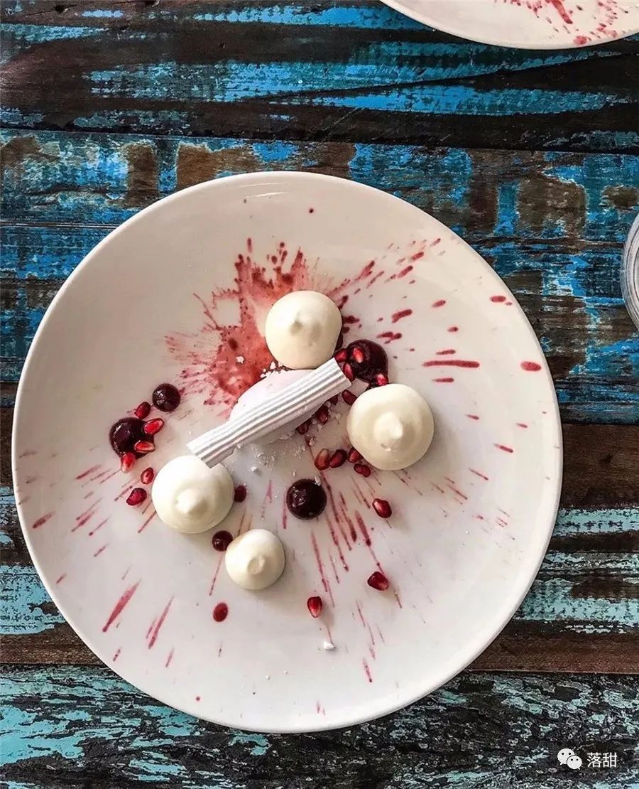 杂谈|杂谈 | 你会不会在乎：盘子和甜品配不配？