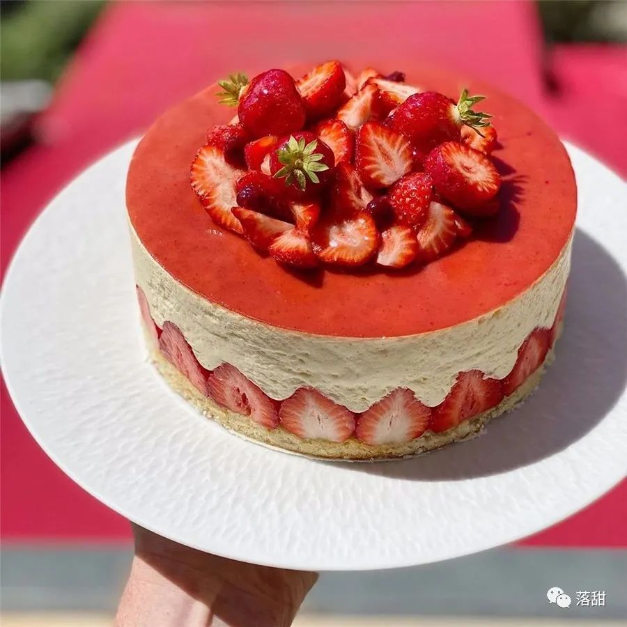 杂谈|杂谈 | 你会不会在乎：盘子和甜品配不配？