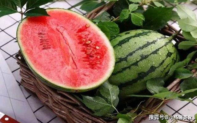 6d4084cb6a604305a5d8b597cac454df.jpeg