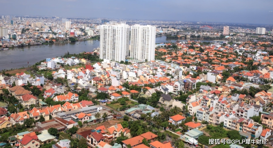 消息资讯|世茂股份激进的千亿目标底气在哪里？上半年营收降近三成