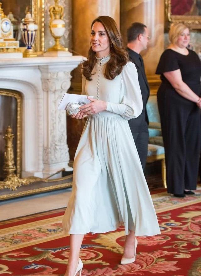 威廉|凯特带垮威廉前女友品牌，一年亏损1500万，这些品牌也曾遭殃？