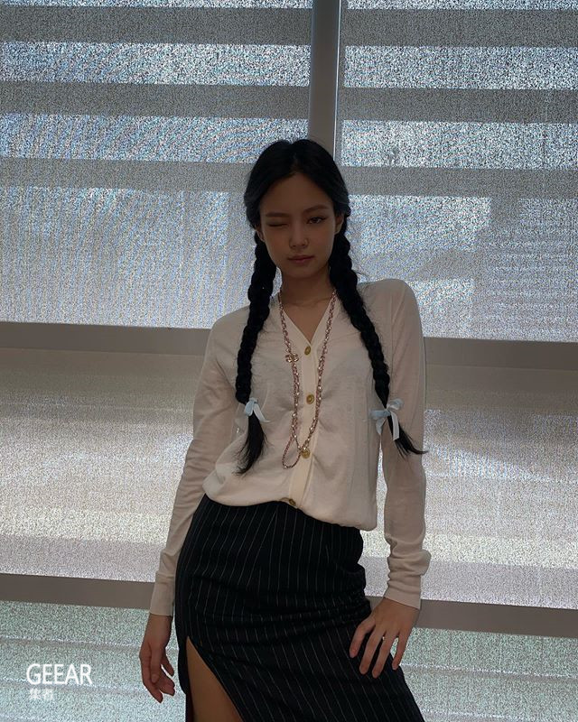 香奈儿|不过时的典雅设计：这几款香奈儿包包让Jennie爱不释手！